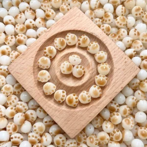 A06 13mm cat claw bodhi beads
