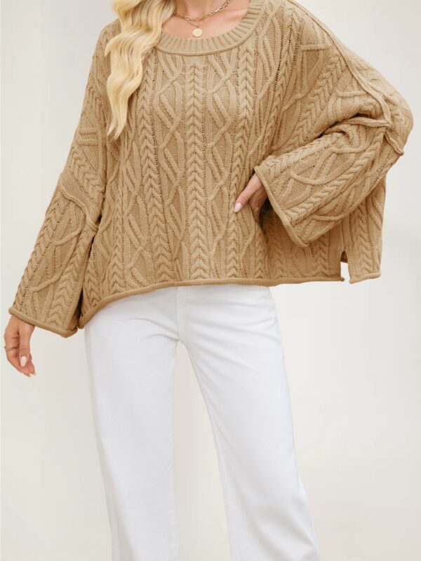 Crew neck short cable knit loose sweater